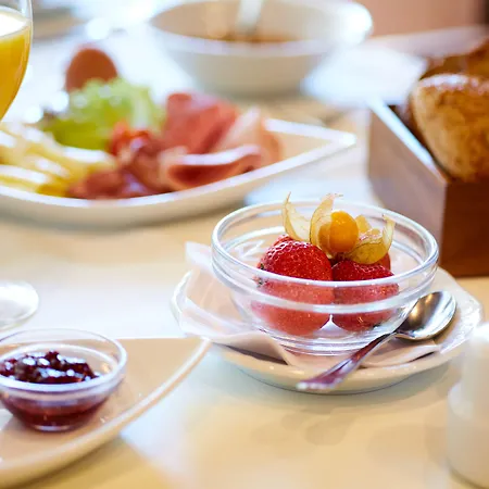 فندق Naturkulturhotel Stumpf 4*