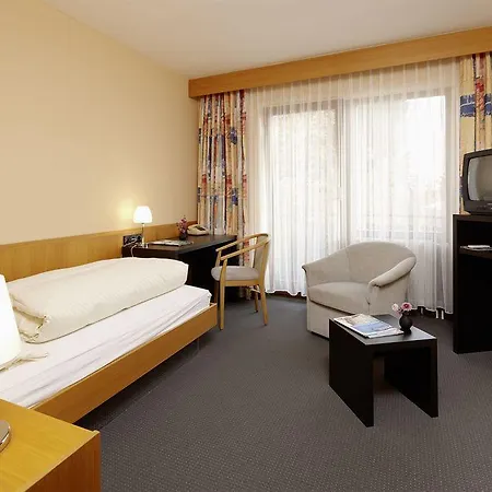 فندق Naturkulturhotel Stumpf 4*
